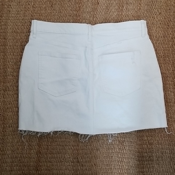 Gap Raw Hem Distressed Mini Skirt, Size 6 - Picture 5 of 6